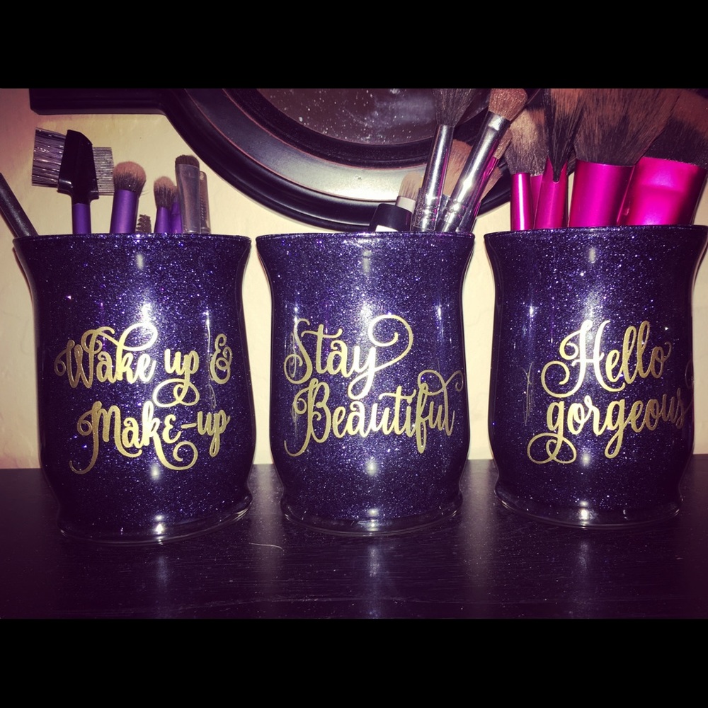 1 custom made glitter makeup brush holder - Picture 1 of 8
